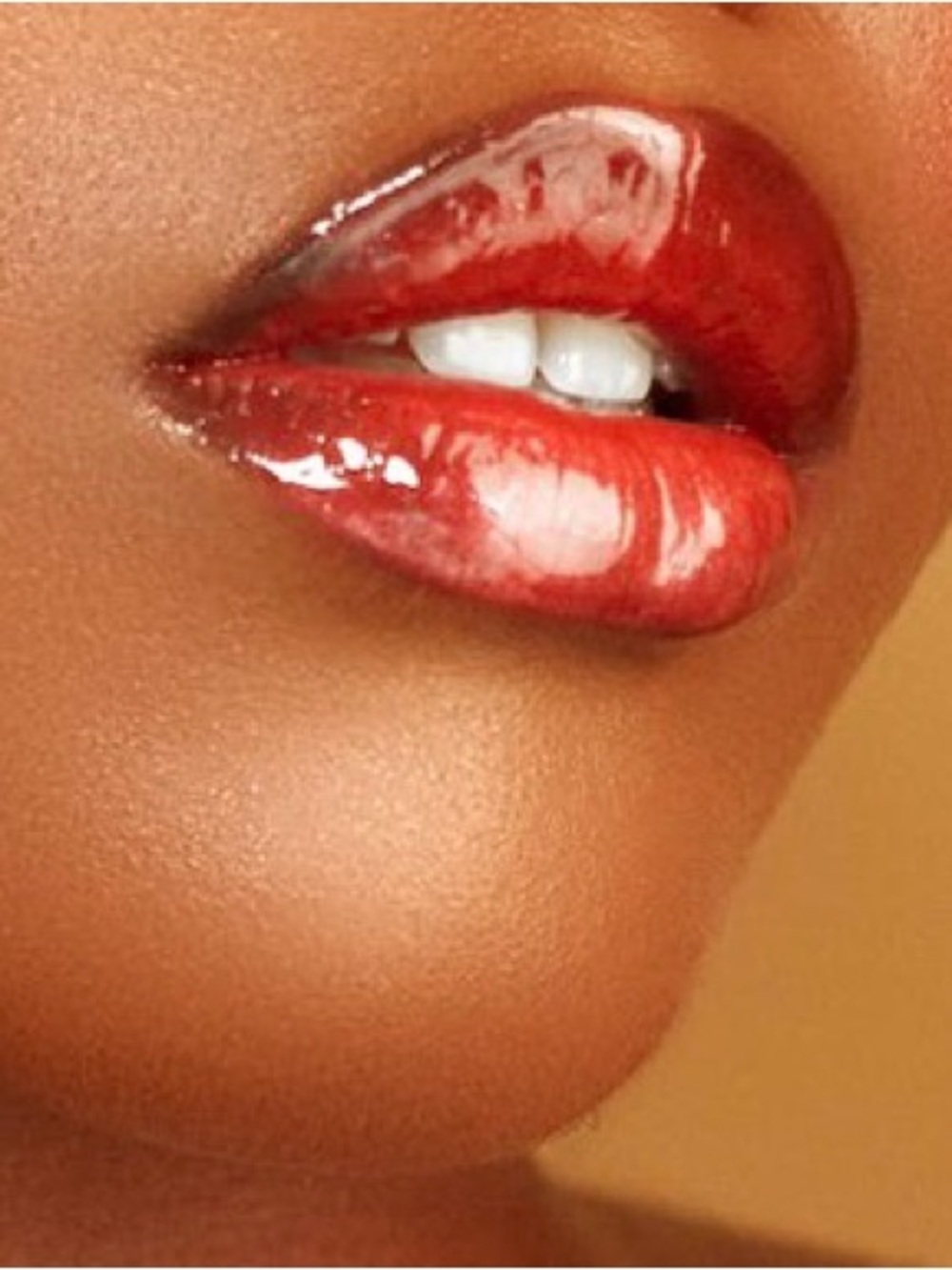High Shine Natural Lip Gloss- Long Lasting 👄